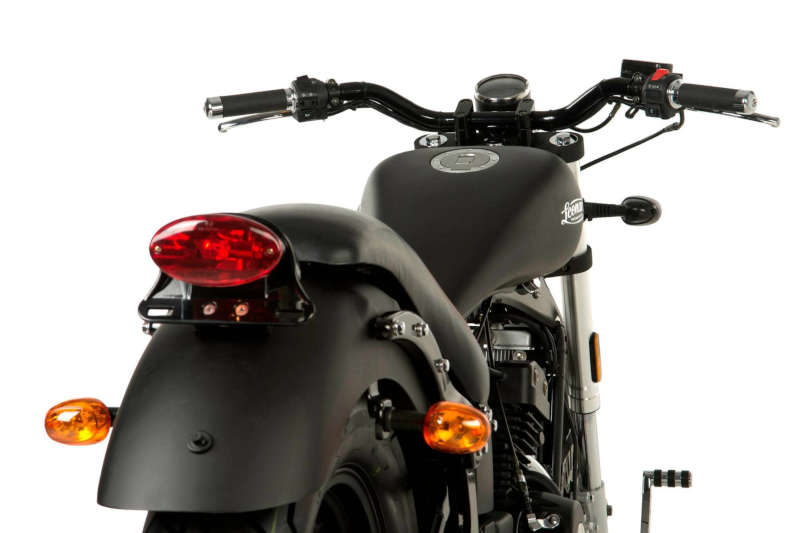 moto custom noir